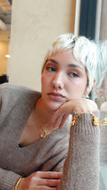 Gold jewelry trendy and minismalistic in canada